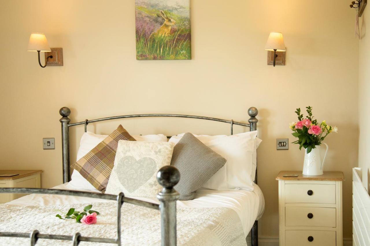 Accommodation Bristol Airport Redhill  ภายนอก รูปภาพ